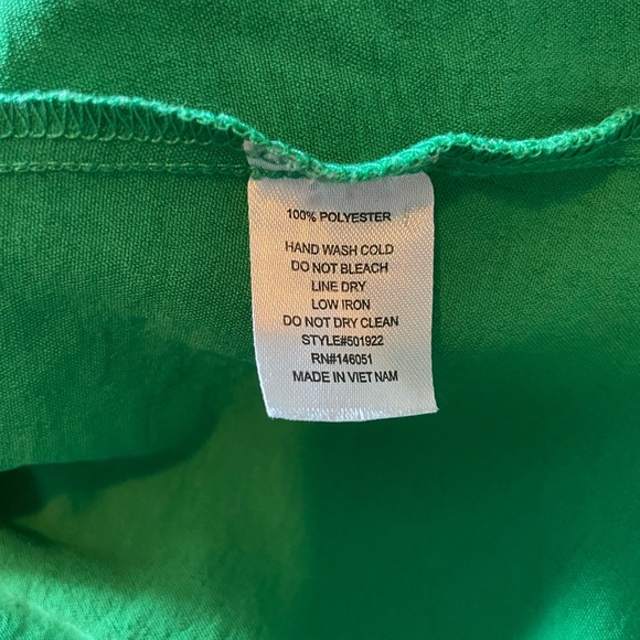 Green ruffle sleeve mini dress - Picture 3 of 6